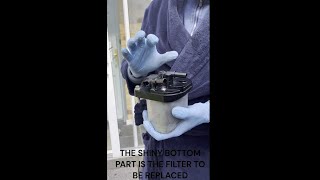 VOLVO V40 D2 2014 FUEL FILTER CHANGE FLY THROUGH VIDEO NEED SUBTITLES TURNED ON [upl. by Ludba827]