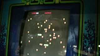 350 Atari CENTIPEDE Arcade Video Game How to RESET your high score TNT Amusements [upl. by Barnebas642]