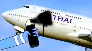 Thai Airways blacks out its own logo on plane after crash landing [upl. by Haisi]