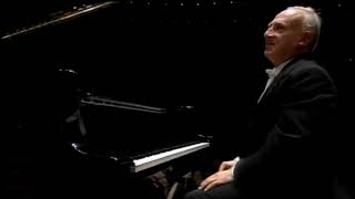 Beethoven Piano Concerto No 5 E♭ Emperor Maurizio Pollini Riccardo Chailly [upl. by Faxun]