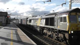 HD Fastline Freight 66302 Powers through Watford Junction Working 4L96  18072011 [upl. by Lobiv817]