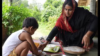 মায়ের কাছ থেকে পিঠা বানানো শিখছে আয়াত  Village life with Shampa [upl. by Sucram736]