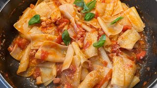 MALTAGLIATI CON PANCETTA E PELATO di Betty e Marco  Ricetta facile e veloce [upl. by Getraer131]