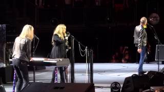 Fleetwood Mac with Christine McVie  Dont Stop London O2 Sept 25th 2013 [upl. by Atinat]