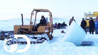 Mining at the Bottom of the Bering Sea During an Arctic Winter  Gold Divers [upl. by Oiramal23]