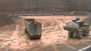 Non Tipping Tipper Discharging Aggregates From ETS Trailer Hire [upl. by Amlez737]