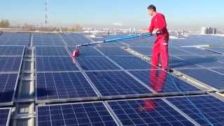 Solar Cleaning Systems  Rotaqleen Vario  Qleen Disy Plus Profi Elektro [upl. by Ahtnamys]