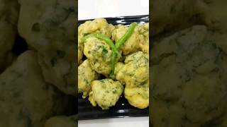 Methi Na Gota bhajiya pakoda nasto farsan namkeen dalvada marcha chatni breakfast [upl. by Dolly]