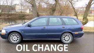 Volvo v40 2004 oil change [upl. by Moir873]