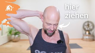 Yogatherapeutische Praxis für die Halswirbelsäule mit Dr Ronald Steiner [upl. by Daney]