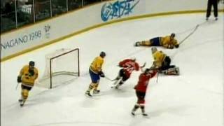 Al Macinnis goal [upl. by Enovad]