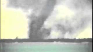 Hesston Kansas F5 Tornado Rope Out Stage [upl. by Yekciv132]