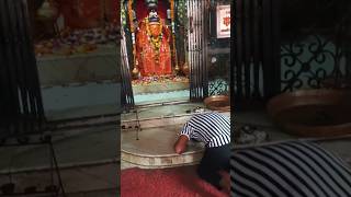 इस मंदिर में हनुमान जी की  मूर्ति दिन में ३ बार बदलती है अपना स्वरूप😱 vlog jaishreeram [upl. by Lednew]