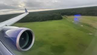 Breeze Airways Airbus A220300 Landing Jacksonville Intl RWY 26 [upl. by Harmony]