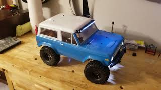 Vaterra ascender running traxxas esc and 550 motor [upl. by Ciryl]