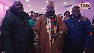 Arrivé du grand khalif des Djinns à la salle la girafe à Paris  Quel prestance  Quel accueil … [upl. by Ewnihc]