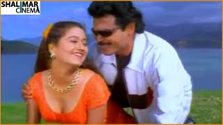 Guma Guma Lade Video Song  Pellichesukundam Movie  Venkatesh Laila  Shalimarcinema [upl. by Vala]