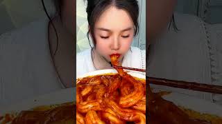 eating food noodles spicyfoodshow yummy asmr mukbang shortvideo [upl. by Airlie211]