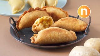 Curry Puff  Karipap  Epokepok  咖哩角  咖哩饺 Nyonya Cooking [upl. by Salakcin]