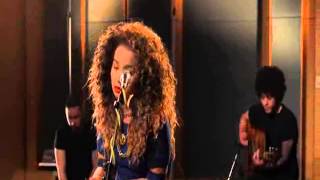 Ella Eyre  Deeper en vivo Español [upl. by Haisej]