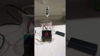 DS18B20 Temperature sensor with microbit [upl. by Qirat471]