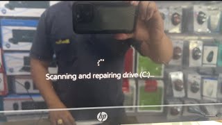 Scanning and repairing drive c Windows 10 что делать решение [upl. by Trammel]