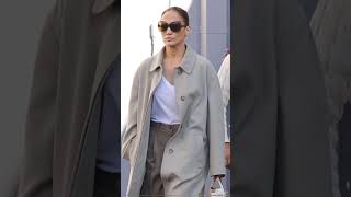 Jennifer Lopezs Stylish LA Christmas Beige Trench Chic 🌟🛍️ jlo [upl. by Bloxberg735]