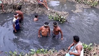 বড় চ্যাং মাছ বলে কি ধরল দেখুন হাঁসি থামবে না পুরো ভিডিওটি দেখুন [upl. by Londoner808]