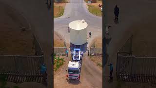 Huge load Vs narrow gate  truckers gotta use all his skills for this manoeuvre reallifetruckers [upl. by Bradwell]