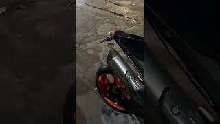 KTM DUKE 890R Akrapovic Full Exhaust Spitting Flames [upl. by Tirrag]