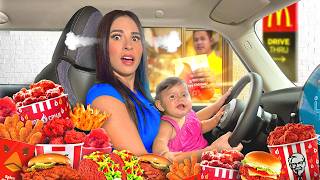 24 HORAS PIDIENDO LA COMIDA MAS PICANTE DE LOS DRIVE THRU Manejamos fuera de la Ciudad [upl. by Adiesirb883]