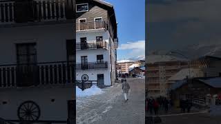 Snowy amp Cosy Ski Town Sauze d’Oulx  3 mins walking Tour [upl. by Thibaud]