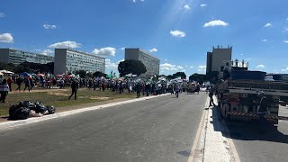 Sindicalistas ocupam Esplanada dos Ministérios agora 21052024 [upl. by Radec178]