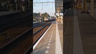 Goederentrein komt door station Twello richting Amersfoort Centraal [upl. by Stormi]