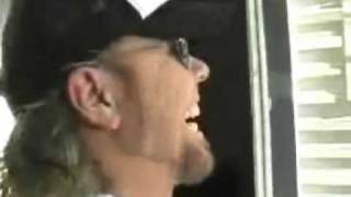 James Hetfield Metallica talks about Muse backstage at Big Day Out [upl. by Nevah]