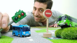 Vidéo avec jouets pour enfants Jardin denfants № 15 Tayo et règles de circulation [upl. by Theodora]