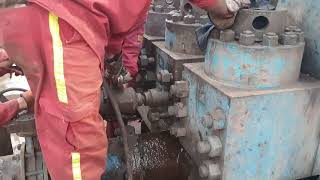 MUD PUMP DRILLING RIG OILFIELD WELL CONTROL REUGHNUCK PETROLEUM OILINDUSTRY WELL COMPLETION BLOWOUT [upl. by Crisey]