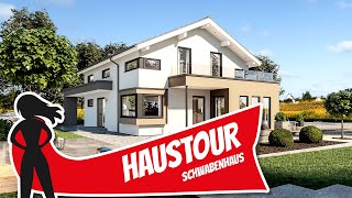 Haustour Fertighaus mit Carport und besonderem Lichtkonzept von Schwabenhaus  Hausbau Helden [upl. by Ume129]