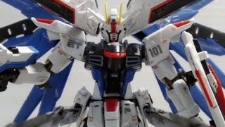 Real Grade Freedom Gundam Review [upl. by Ricker477]