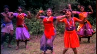 Raja Chinna Roja Ongappanukkum Pe Pe Song [upl. by Susejedairam957]