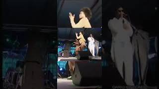 Fally Ipupa amp Ferre Gola en duo sur la chanson Pomme verte de Koffi Olomide [upl. by Ymarej781]