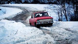 Survivre aux routes des Carpates  lodyssée de Nicolas et sa Moskvich [upl. by Adneram531]