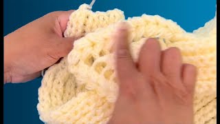 Mira esta Bufanda un Tejido Diferente una Nueva forma de Tejer a Crochet [upl. by Leotie]