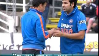 Rohit Sharma Injured  Extreme Reaction to the Pain [upl. by Gassman]