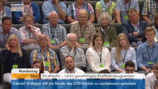 Bundestagsdebatte zum Strafrecht bei nicht genehmigten Kraftfahrzeugrennen am 290617 [upl. by Notnirb578]