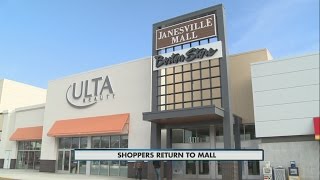 Janesville Mall Reopens 5pm 11292015 [upl. by Ashraf211]