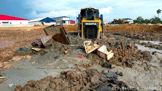 Supper Strong SHANTUI DH17c2 Bulldozer Clearing Trash With Remove Mud amp Push Rocks Huge Landfill [upl. by Nifares773]