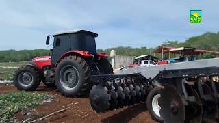 DEMOSTRACIÓN EN CAMPO DE MAQUINARIA AGRÍCOLA [upl. by Anderea880]