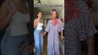 Mi Abuela Baila Salsa con Estilo short [upl. by Nivi]