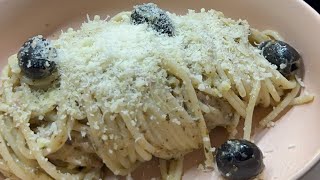 Quick and Easy Pesto Pasta [upl. by Hedwig]